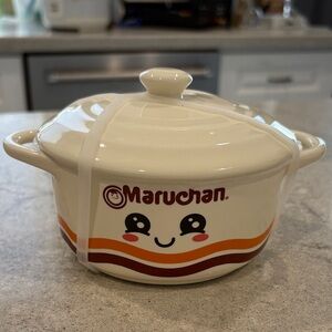 White Ceramic Soup Bowl with Lid